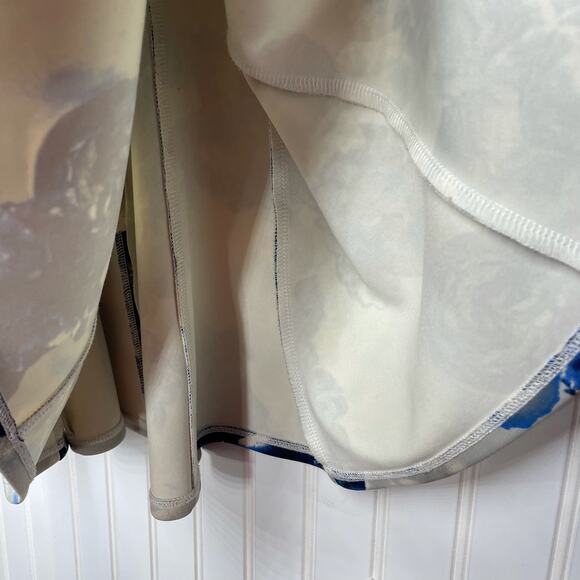 BCBGeneration Women’s White & Blue Floral Mini Square Neck Dress Size 2 - Picture 8 of 8